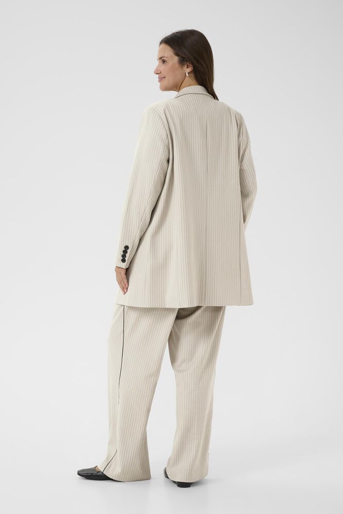 Sirana Long Blazer