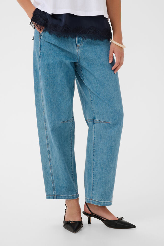 Tera Jeans