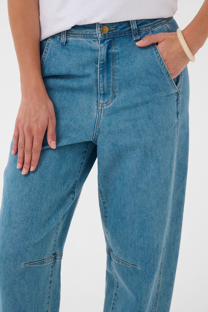 Tera Jeans