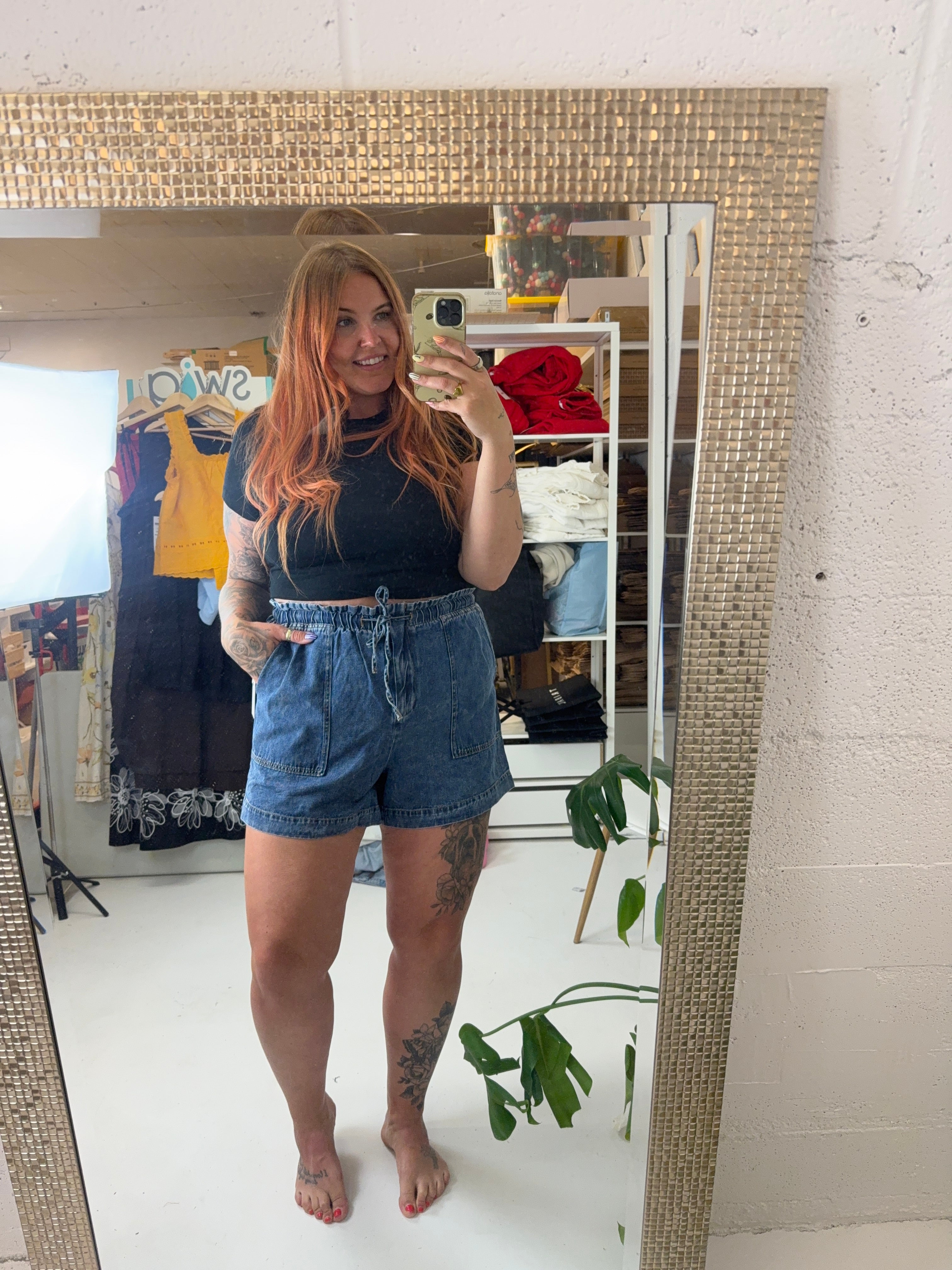 DRAWSTRING DENIM SHORTS
