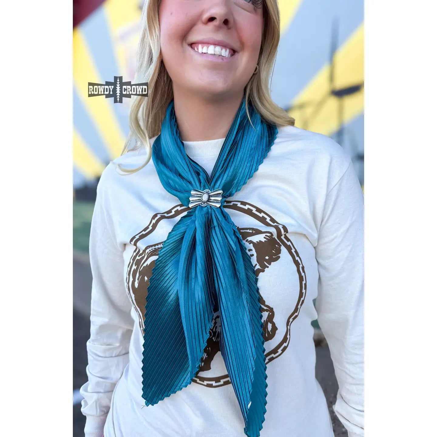 Pasadena Pleated Wild Rags - 36" x 36"