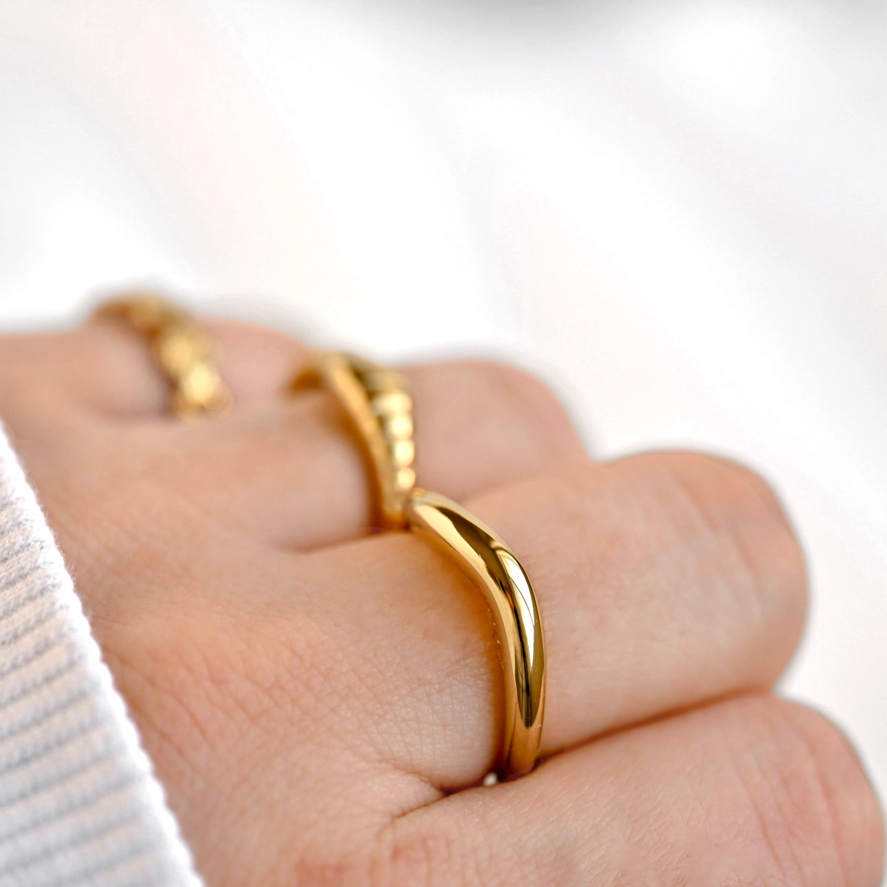 Slim Wave Ring