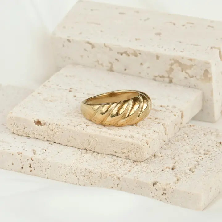 18k Gold Dome Rings