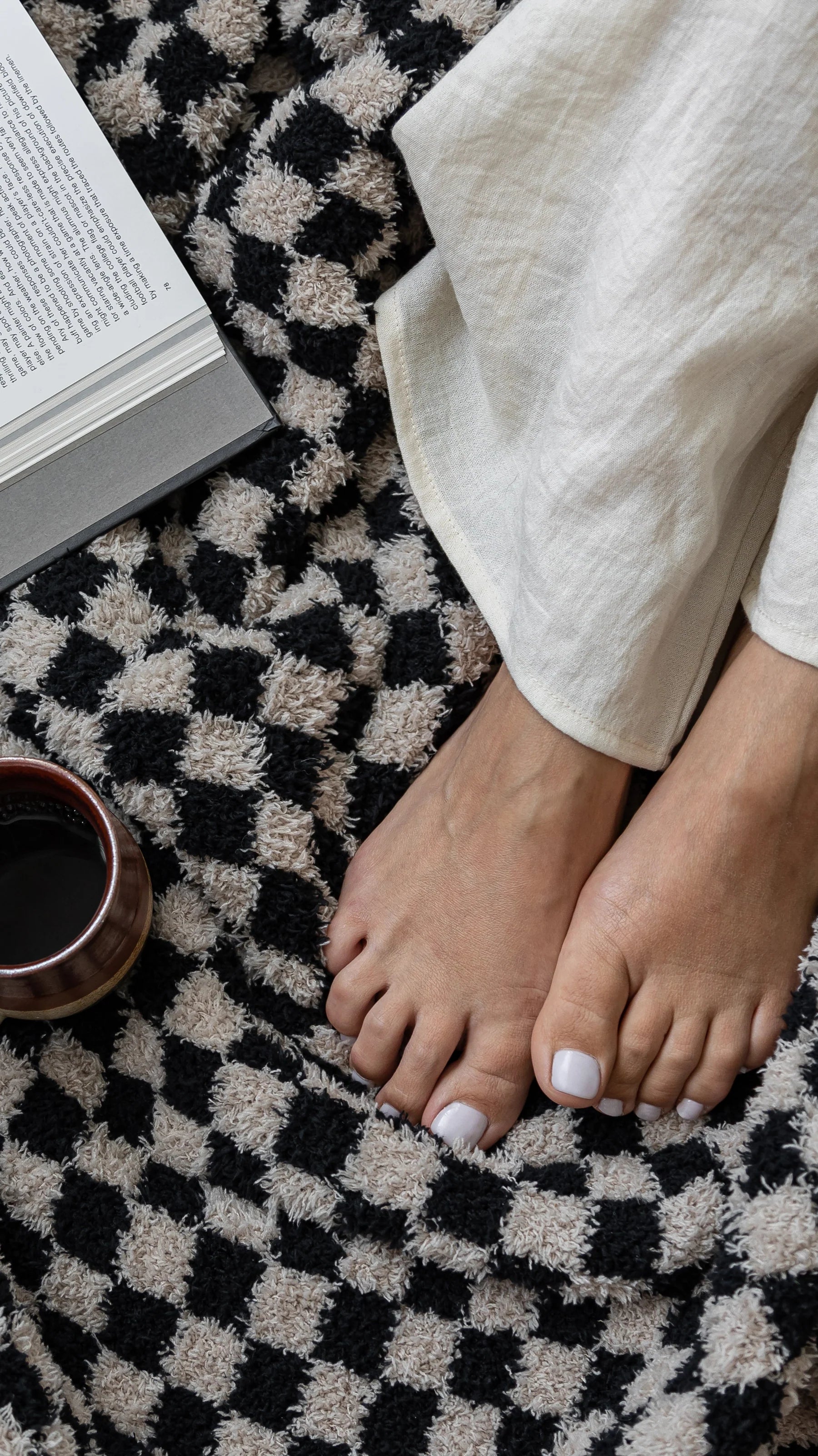 Tap Shoe & Rainy Day Check Print Extended Throw