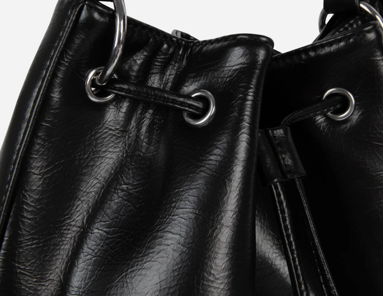 Jan Theme Shoulder Bag - Black