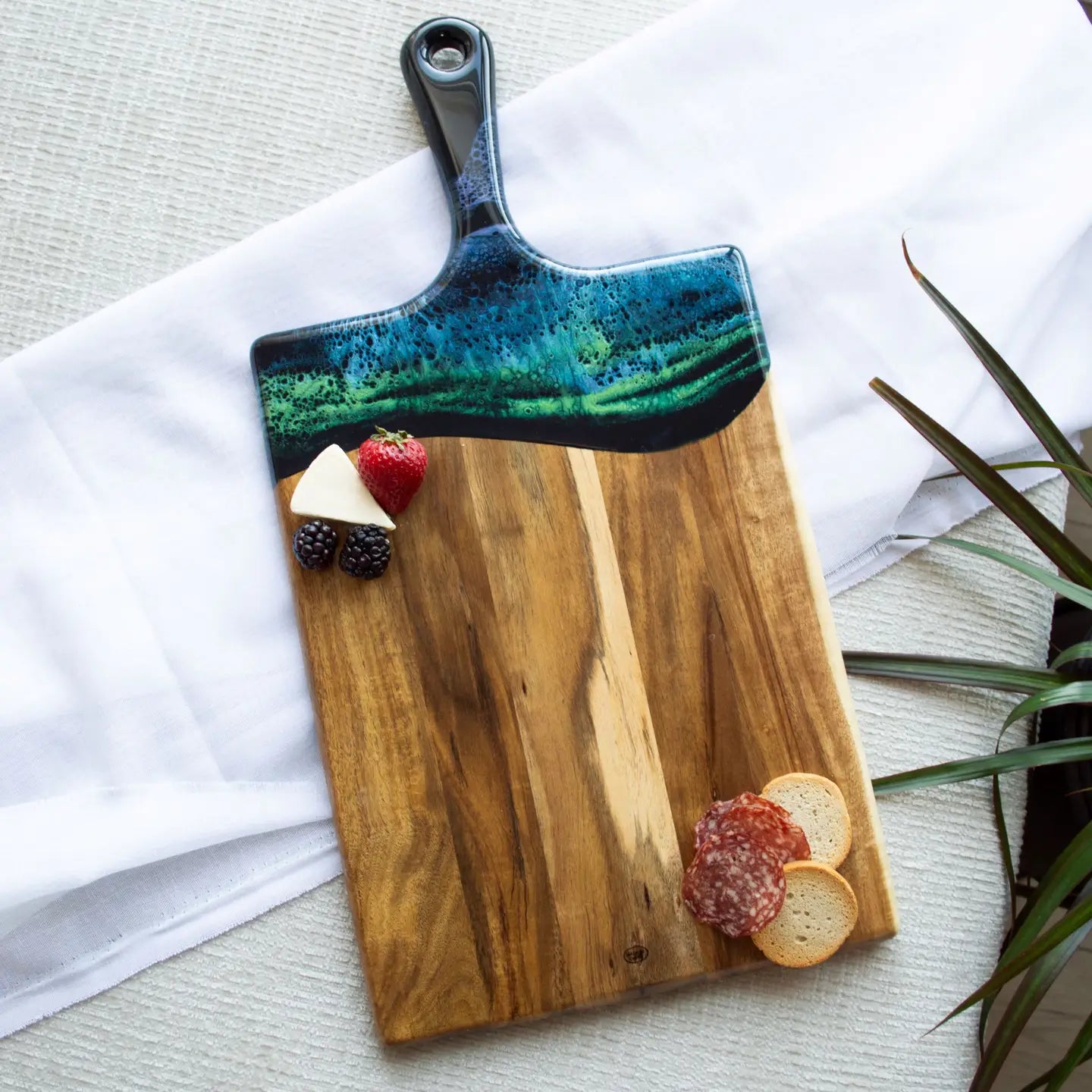 Large Acacia Board - 10"x 20"