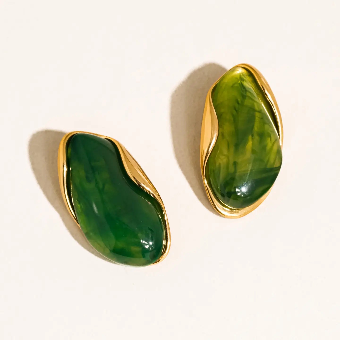 Maélie Resin Drop Earrings