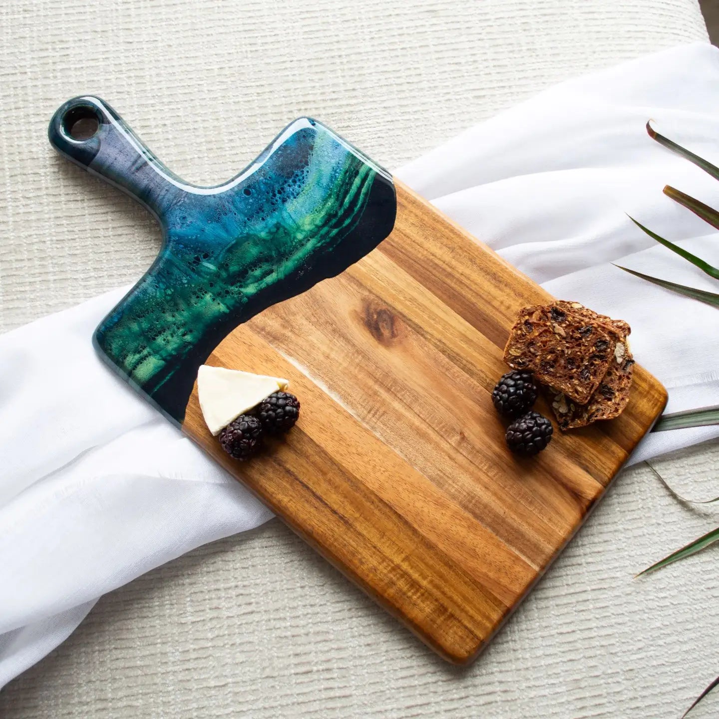 Medium Acacia Board - 8"x 16"