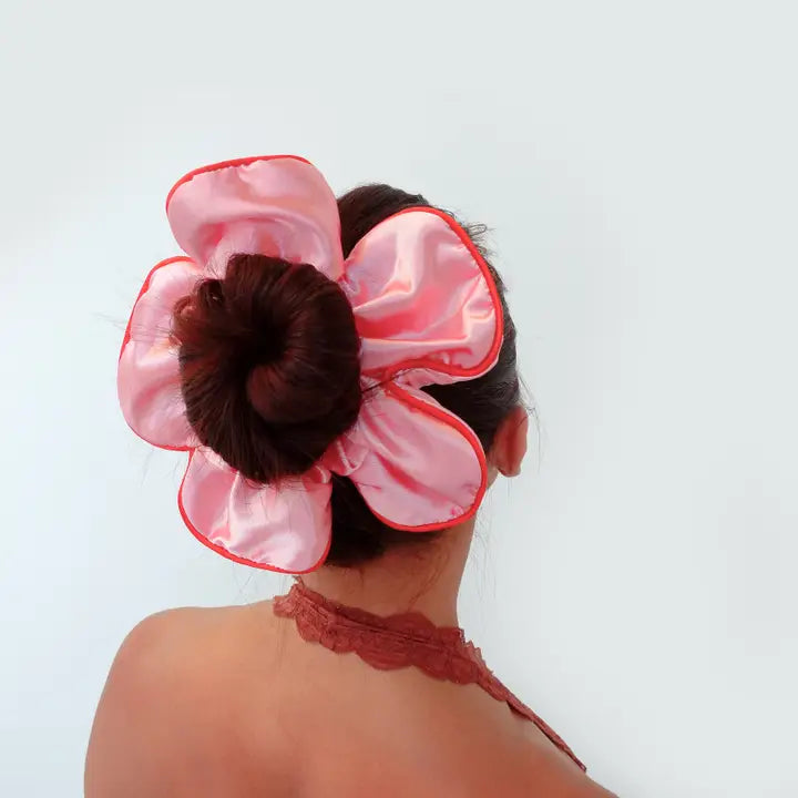 Big Daisy Pink Scrunchie