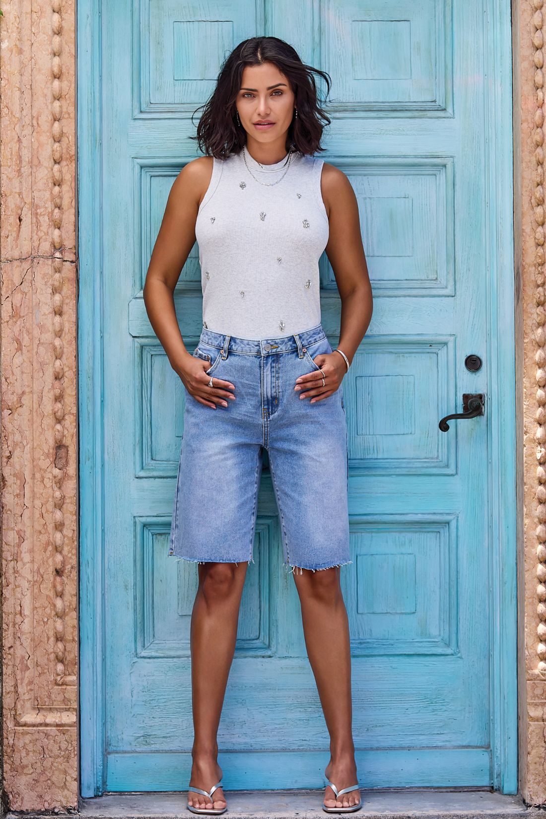 BROOKE HUGGING WIDE DENIM JORTS