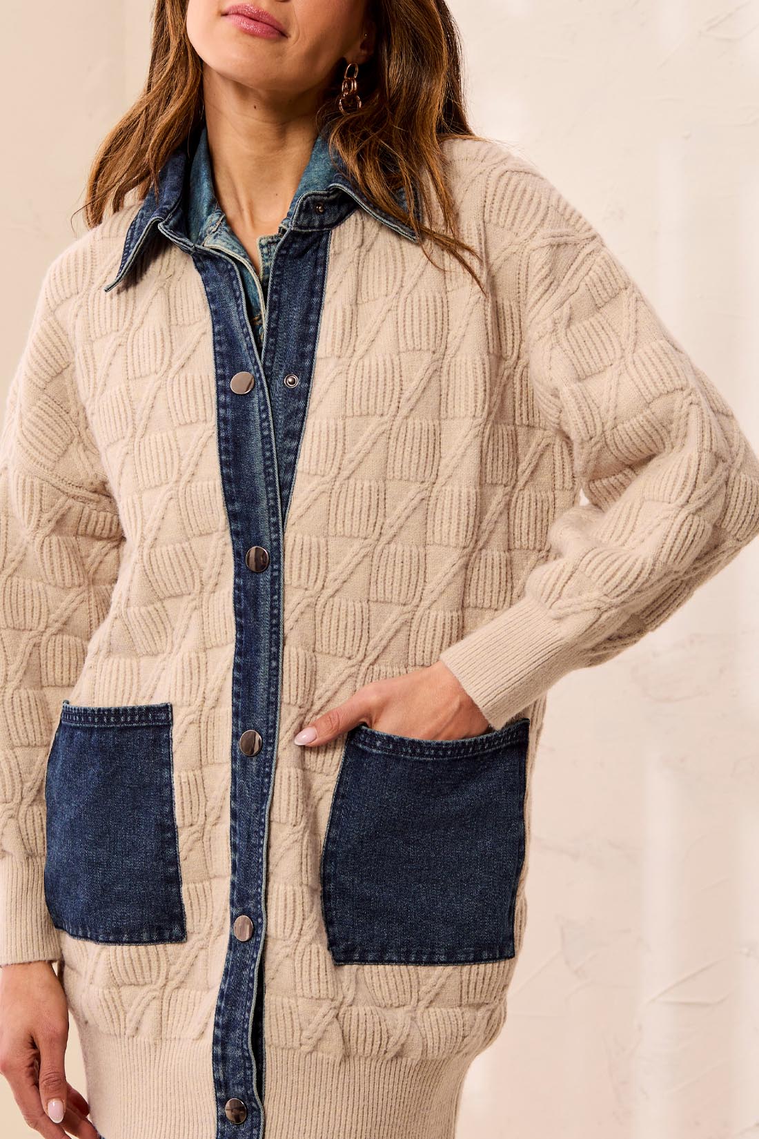 MIX MEDIA SWTR COATIGAN W/ DENIM