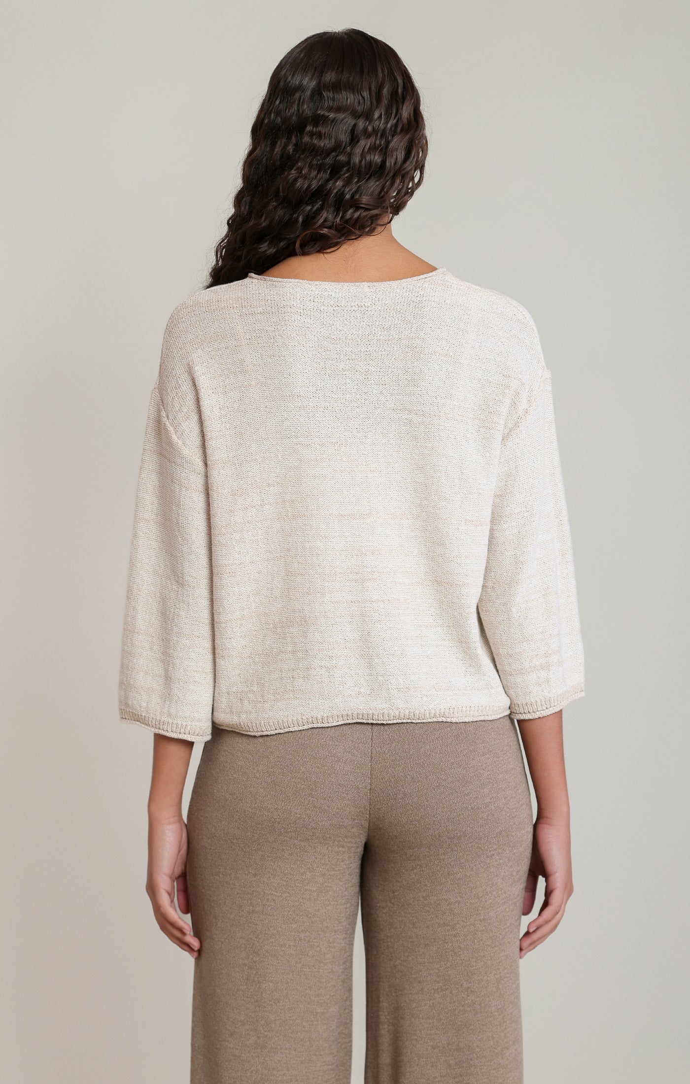 V-NECK SWEATER TOP