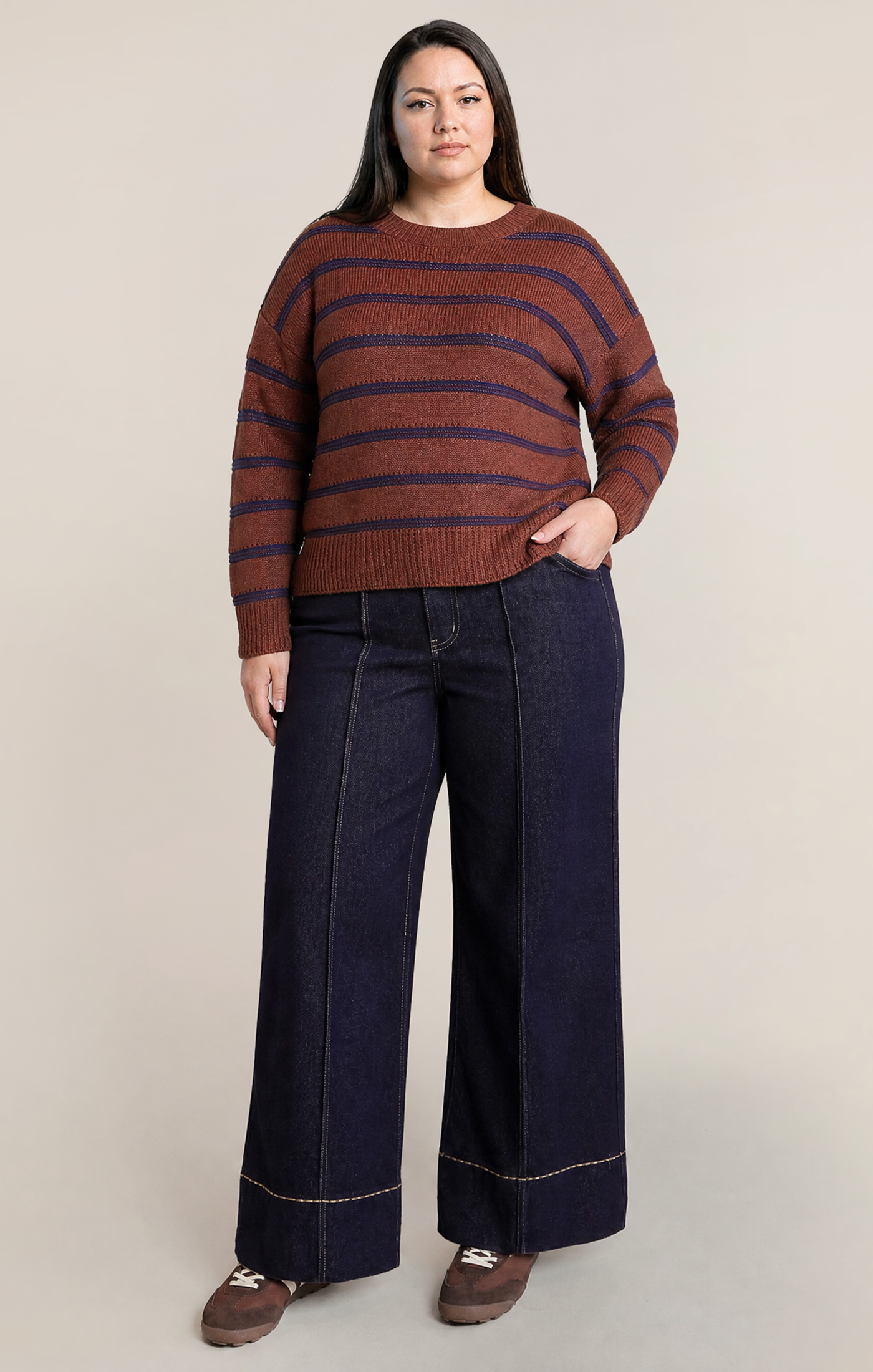 STRIPE CREWNECK SWEATER